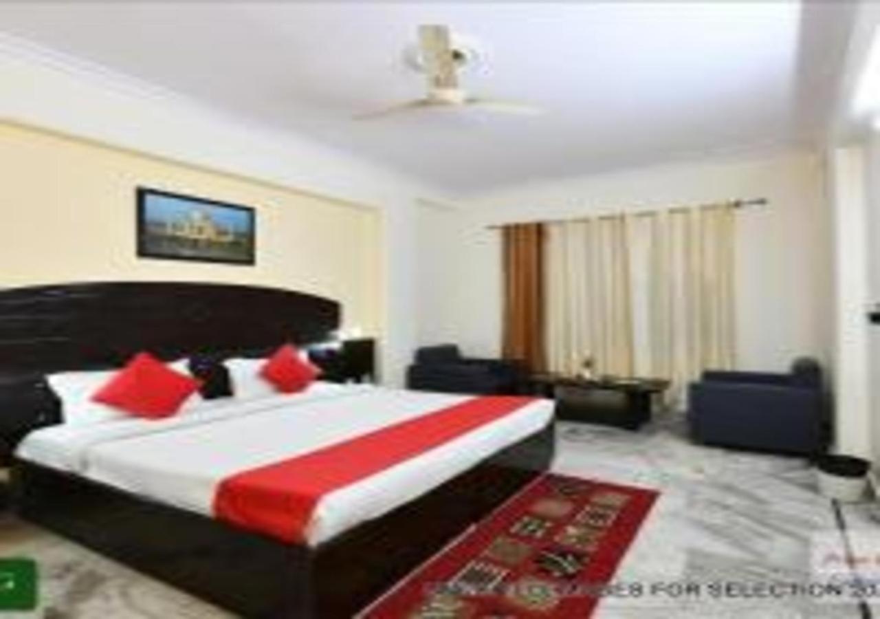 Hotel Chanakya Agra  Kültér fotó