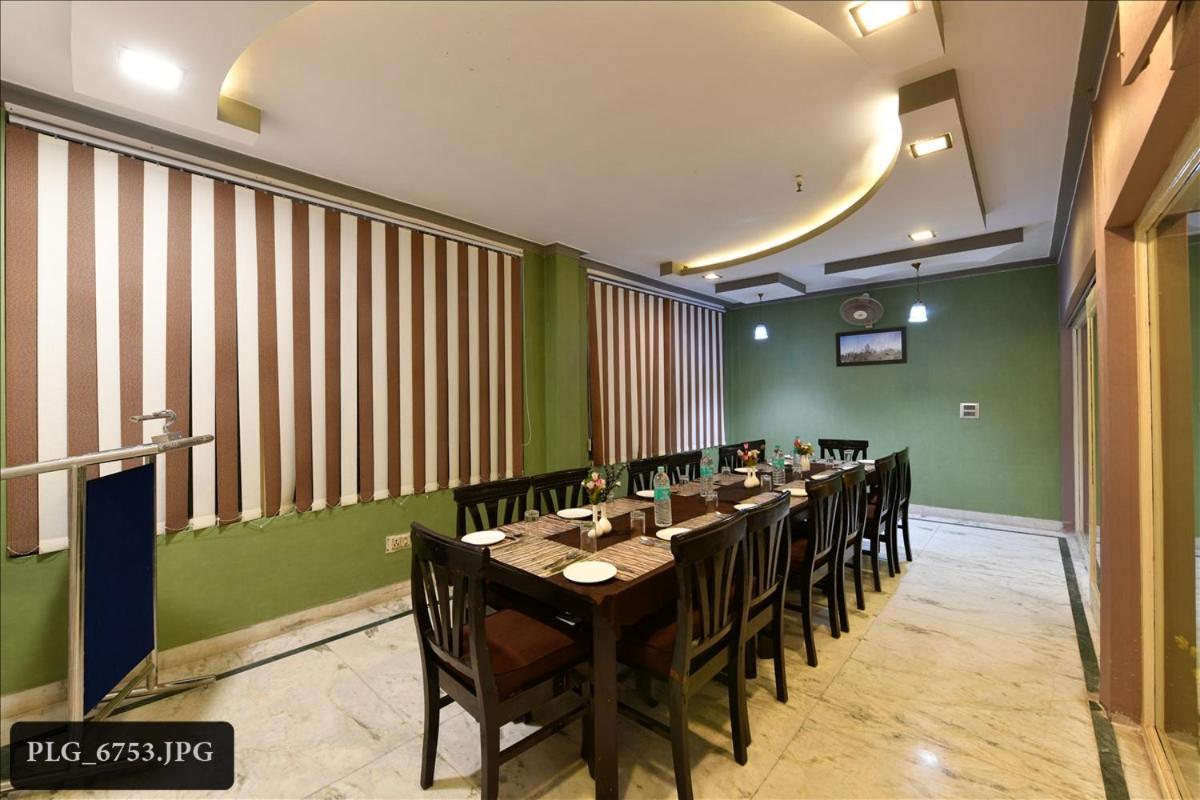Hotel Chanakya Agra  Kültér fotó