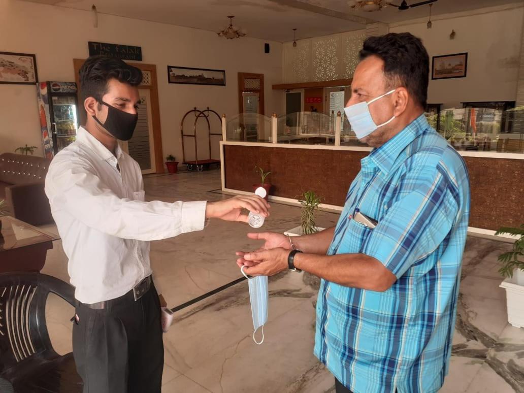 Hotel Chanakya Agra  Kültér fotó