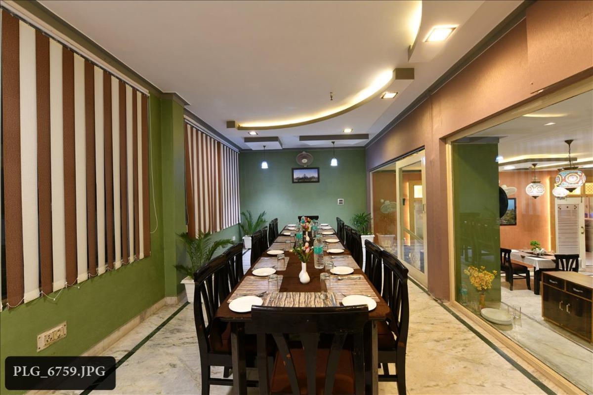 Hotel Chanakya Agra  Kültér fotó