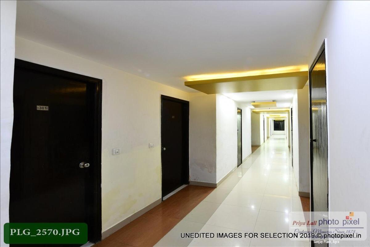 Hotel Chanakya Agra  Kültér fotó