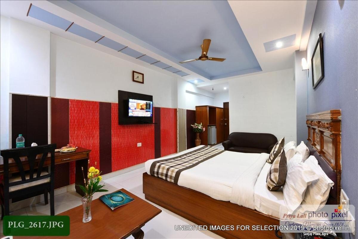Hotel Chanakya Agra  Kültér fotó